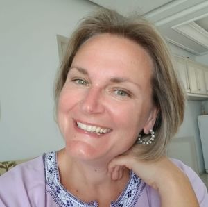 Meet your Posher, Gina